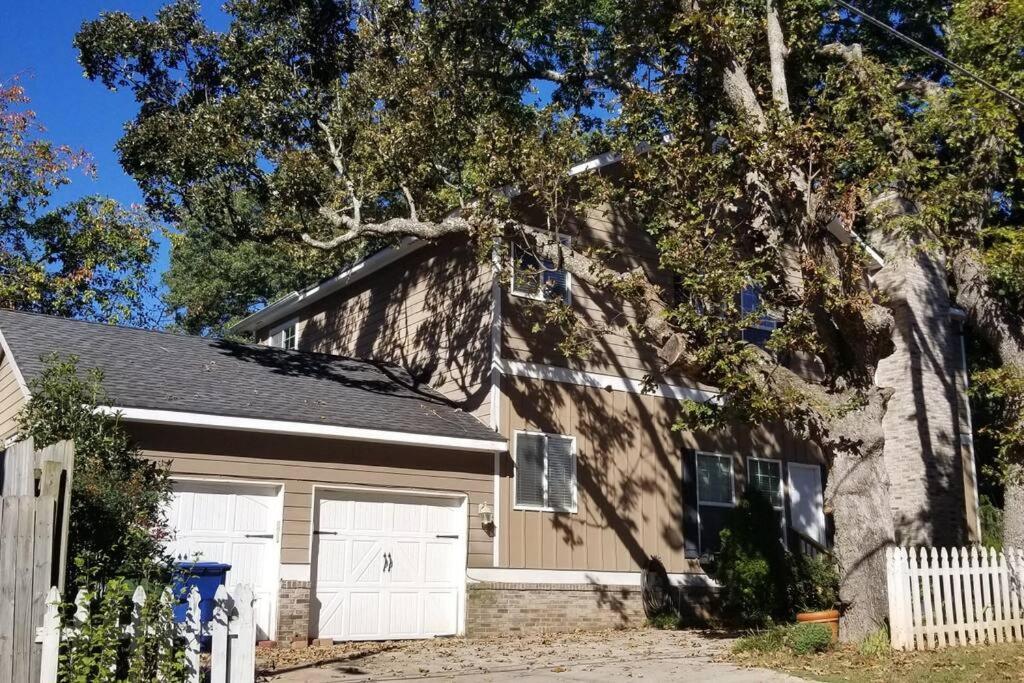 Sleeps16, Spacious Home, Close To Downtown, Beltline, And Walk To Restaurants, 75" Tv, 2 Person Jacuzzi, Ping Pong Atlanta Exterior foto